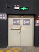 如何规范使用逃生门锁