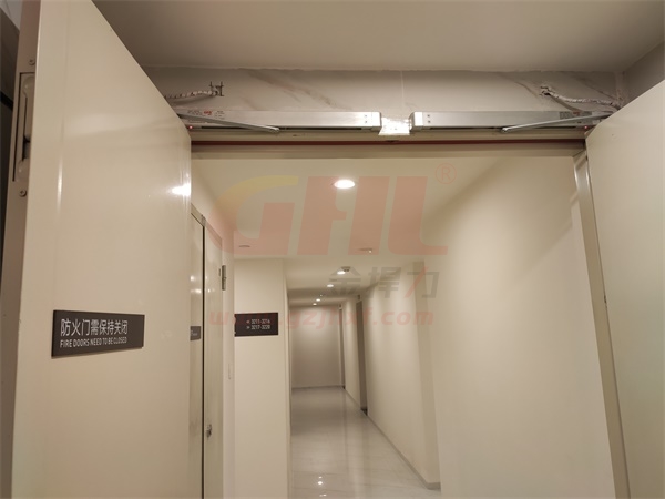 电动闭门器价格不能贪便宜,工程安装要保证品质